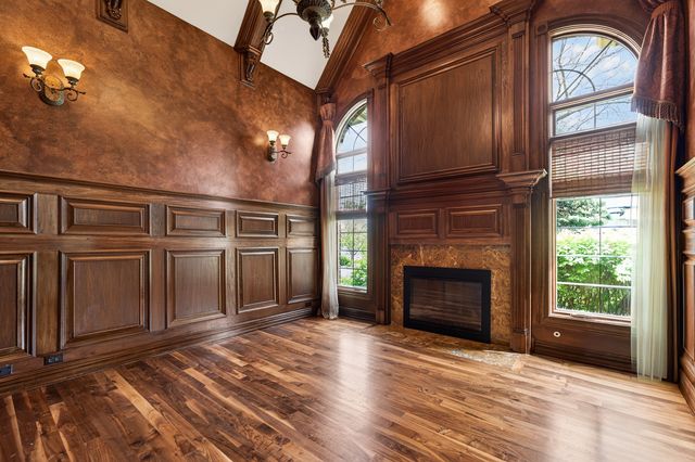 39W835 Goldenrod Drive, St. Charles, IL 60175