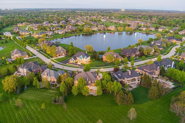 39W835 Goldenrod Drive, St. Charles, IL 60175