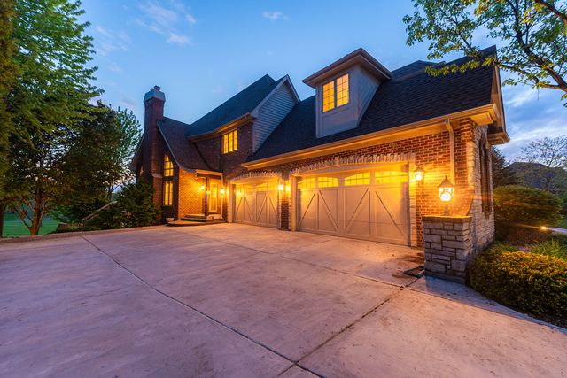 39W835 Goldenrod Drive, St. Charles, IL 60175