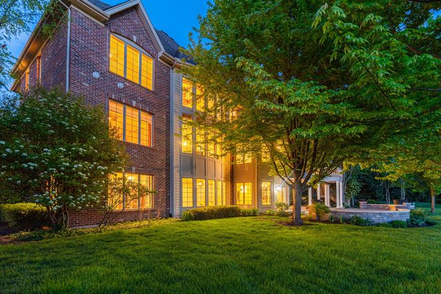 39W835 Goldenrod Drive, St. Charles, IL 60175