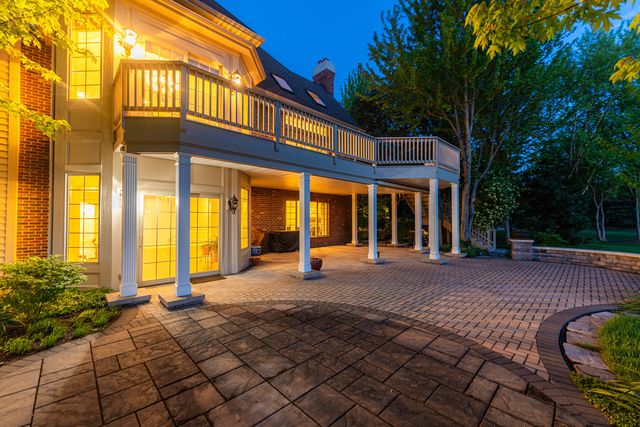 39W835 Goldenrod Drive, St. Charles, IL 60175