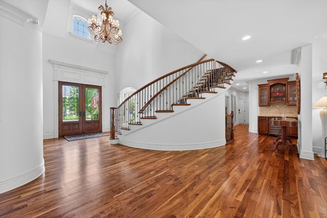 39W835 Goldenrod Drive, St. Charles, IL 60175