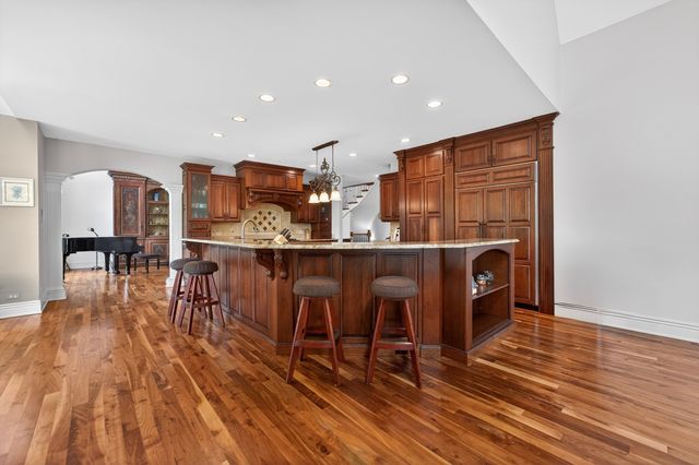 39W835 Goldenrod Drive, St. Charles, IL 60175