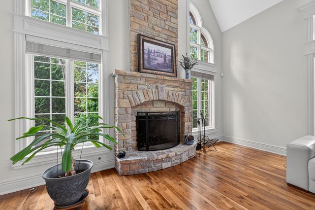 39W835 Goldenrod Drive, St. Charles, IL 60175