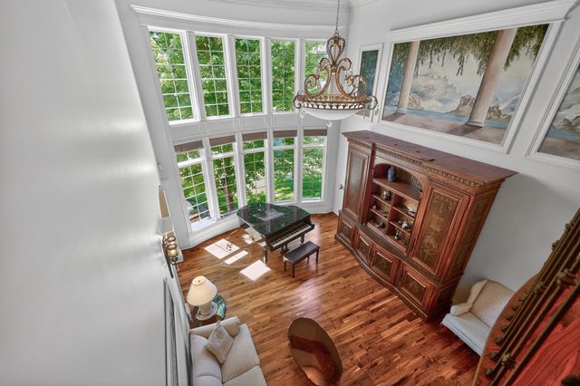 39W835 Goldenrod Drive, St. Charles, IL 60175