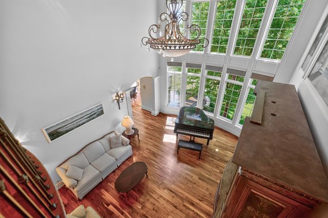 39W835 Goldenrod Drive, St. Charles, IL 60175