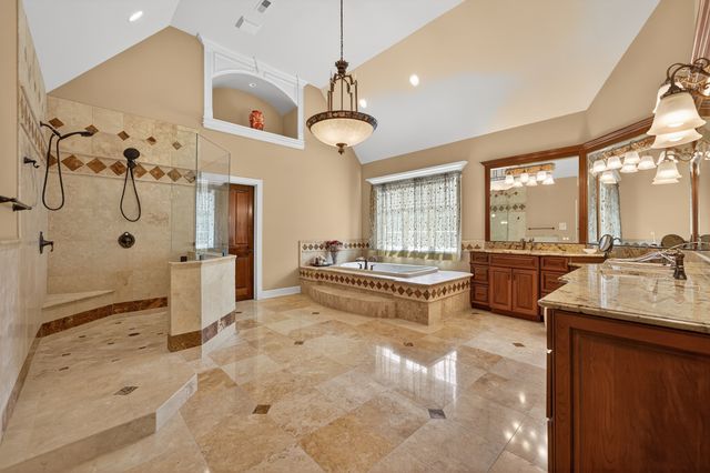 39W835 Goldenrod Drive, St. Charles, IL 60175