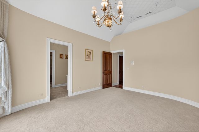 39W835 Goldenrod Drive, St. Charles, IL 60175