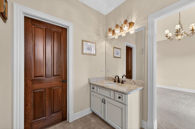39W835 Goldenrod Drive, St. Charles, IL 60175
