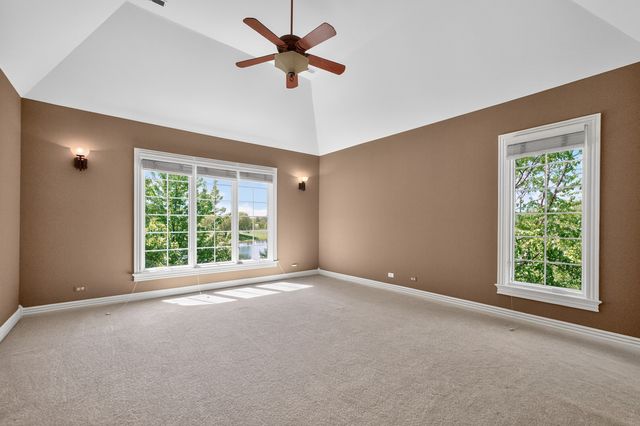 39W835 Goldenrod Drive, St. Charles, IL 60175