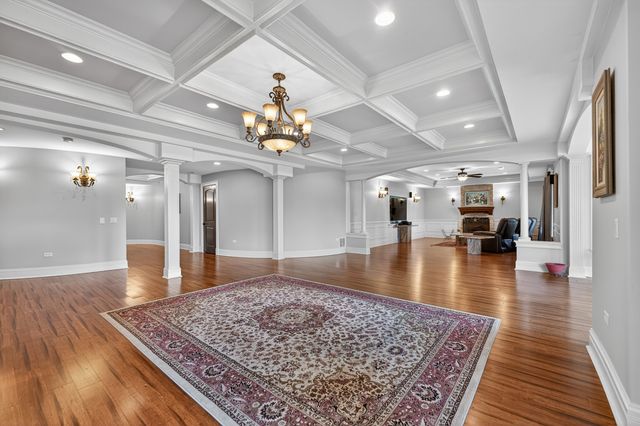 39W835 Goldenrod Drive, St. Charles, IL 60175