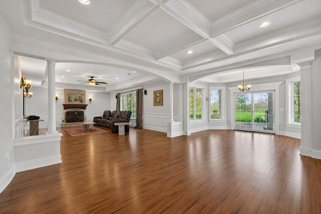 39W835 Goldenrod Drive, St. Charles, IL 60175