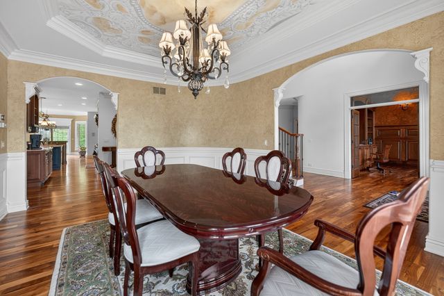 39W835 Goldenrod Drive, St. Charles, IL 60175