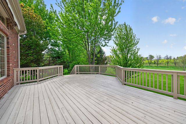 39W835 Goldenrod Drive, St. Charles, IL 60175
