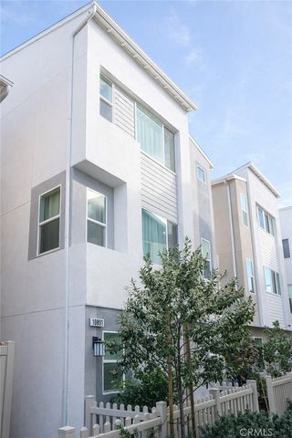 10891 Scottsbluff, Stanton, CA 90680