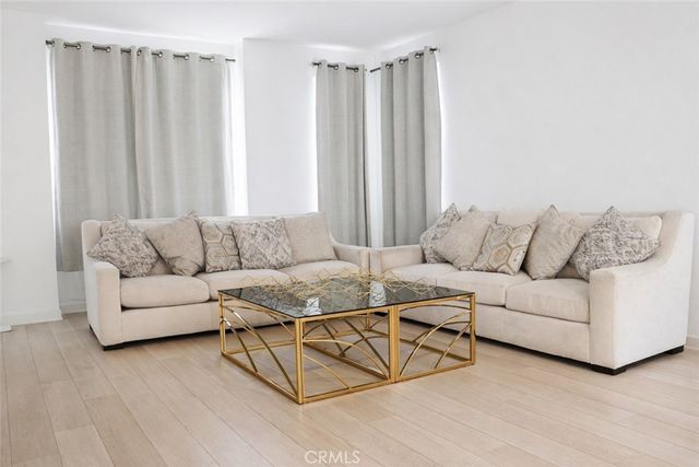 10891 Scottsbluff, Stanton, CA 90680