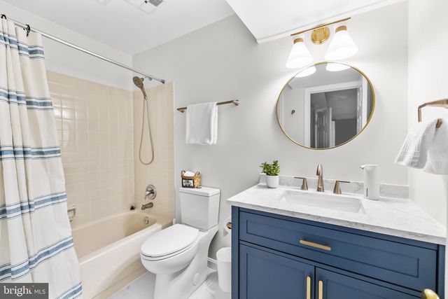 21217 TIGER LILY PL, Ashburn, VA 20147