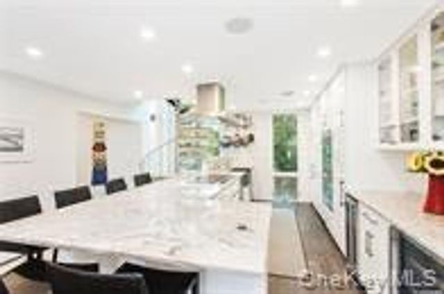 337 Shell Walk, Fire Island Pines, NY 11782