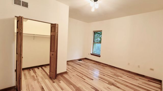 6128 S Kenwood Avenue, Chicago, IL 60637