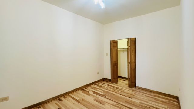 6128 S Kenwood Avenue, Chicago, IL 60637