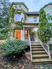 6128 S Kenwood Avenue, Chicago, IL 60637