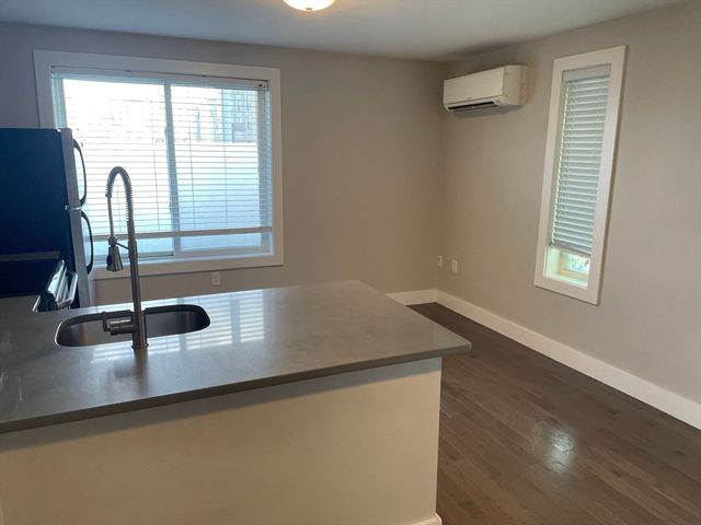 543 Dorchester Ave 1, Boston, MA 02127