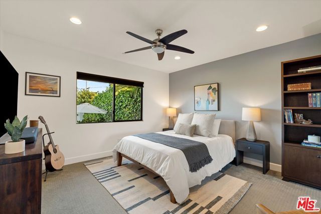 3840 Carmona Avenue, Los Angeles, CA 90008