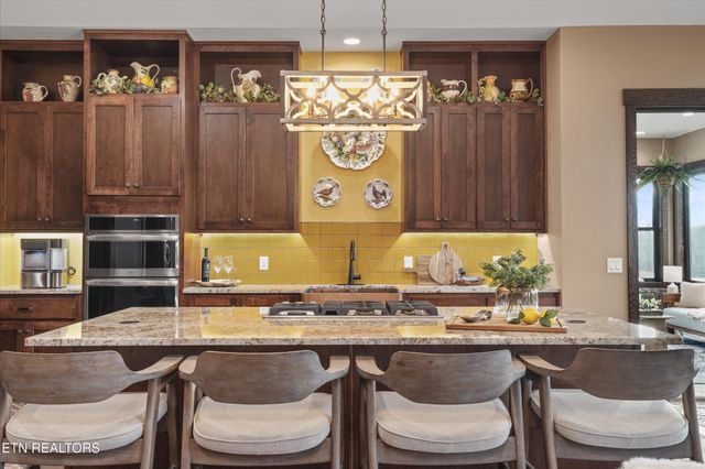 1150 Hillendale Rd, Crossville, TN 38572