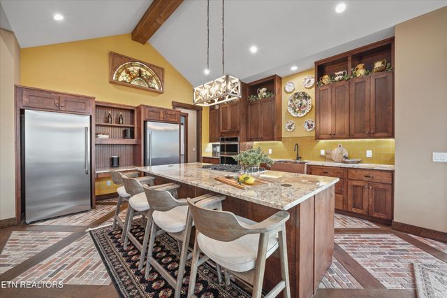 1150 Hillendale Rd, Crossville, TN 38572