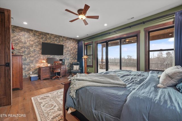 1150 Hillendale Rd, Crossville, TN 38572