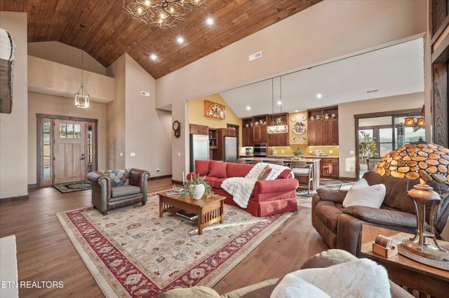 1150 Hillendale Rd, Crossville, TN 38572