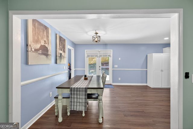 386 Ridgewood Drive, Pendergrass, GA 30567