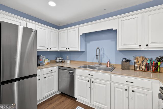 386 Ridgewood Drive, Pendergrass, GA 30567