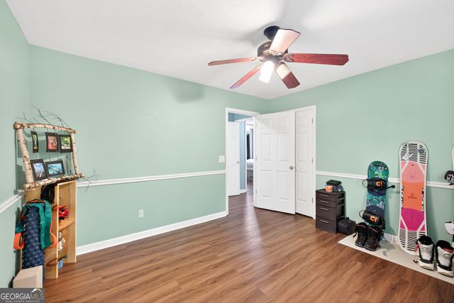 386 Ridgewood Drive, Pendergrass, GA 30567
