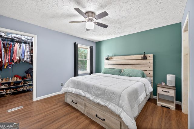 386 Ridgewood Drive, Pendergrass, GA 30567