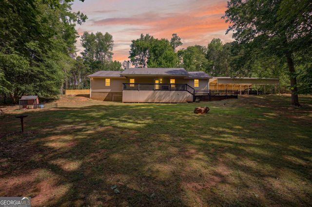 386 Ridgewood Drive, Pendergrass, GA 30567