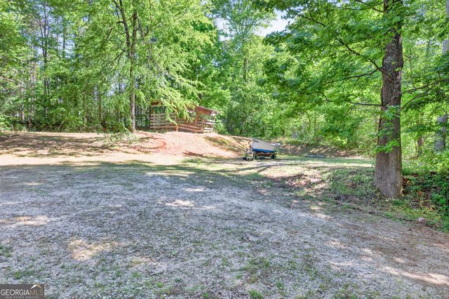 386 Ridgewood Drive, Pendergrass, GA 30567