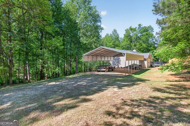 386 Ridgewood Drive, Pendergrass, GA 30567
