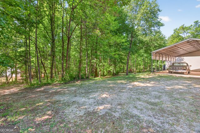 386 Ridgewood Drive, Pendergrass, GA 30567