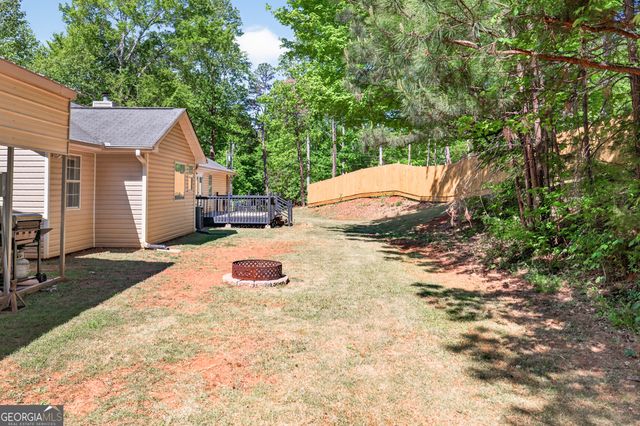 386 Ridgewood Drive, Pendergrass, GA 30567