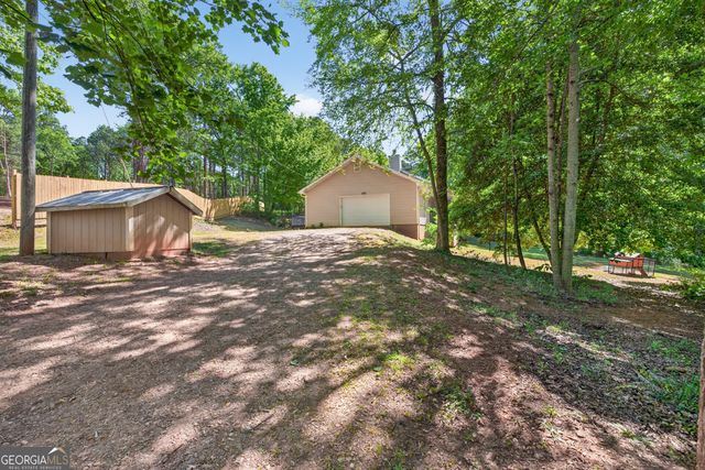 386 Ridgewood Drive, Pendergrass, GA 30567
