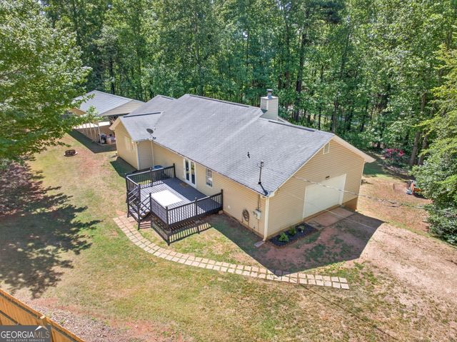 386 Ridgewood Drive, Pendergrass, GA 30567