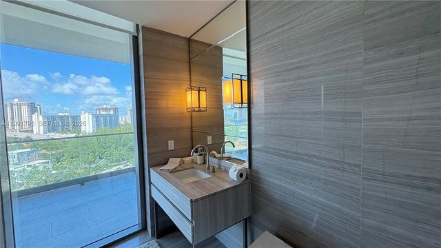 18975 Collins Avenue 905, Sunny Isles Beach, FL 33160