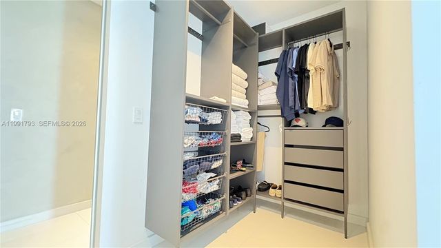 18975 Collins Avenue 905, Sunny Isles Beach, FL 33160