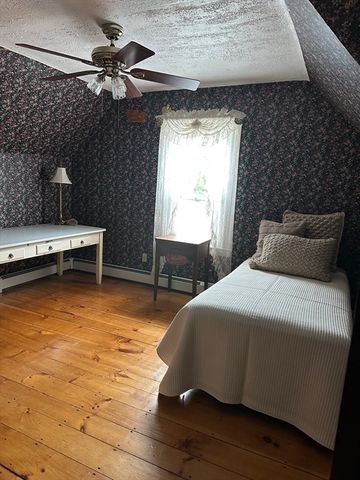 90 Locust Ave, Worcester, MA 01604