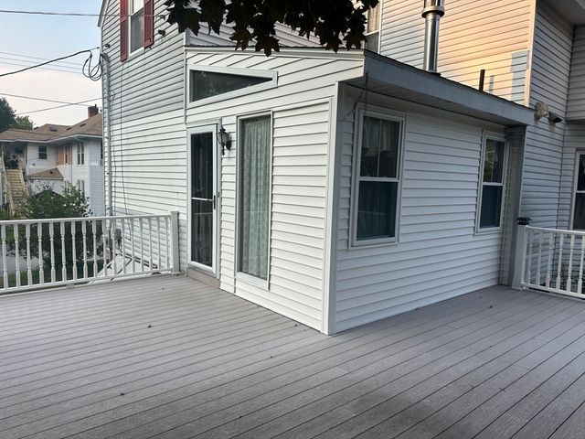 90 Locust Ave, Worcester, MA 01604