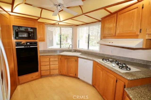 1265 Fern Lake 232, Brea, CA 92821
