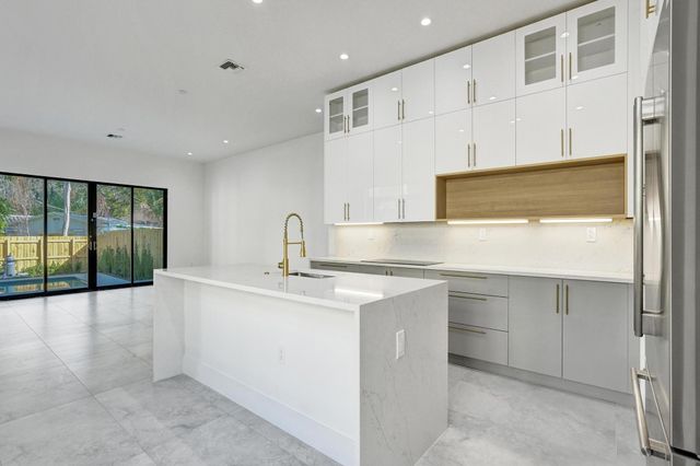 602 SW 7th Avenue, Fort Lauderdale, FL 33315