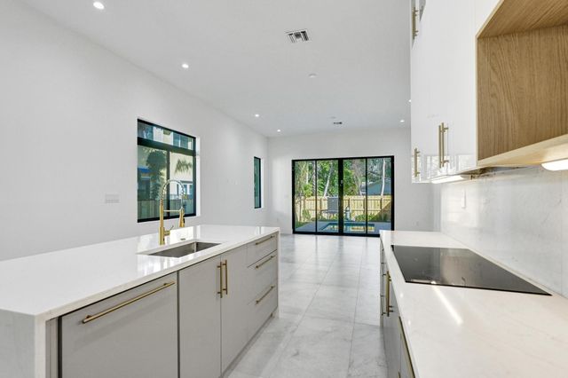 602 SW 7th Avenue, Fort Lauderdale, FL 33315