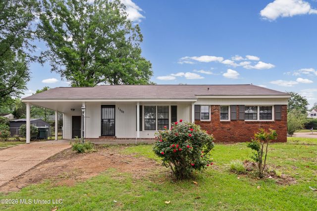 1500 Vicksburg Drive, Southaven, MS 38671